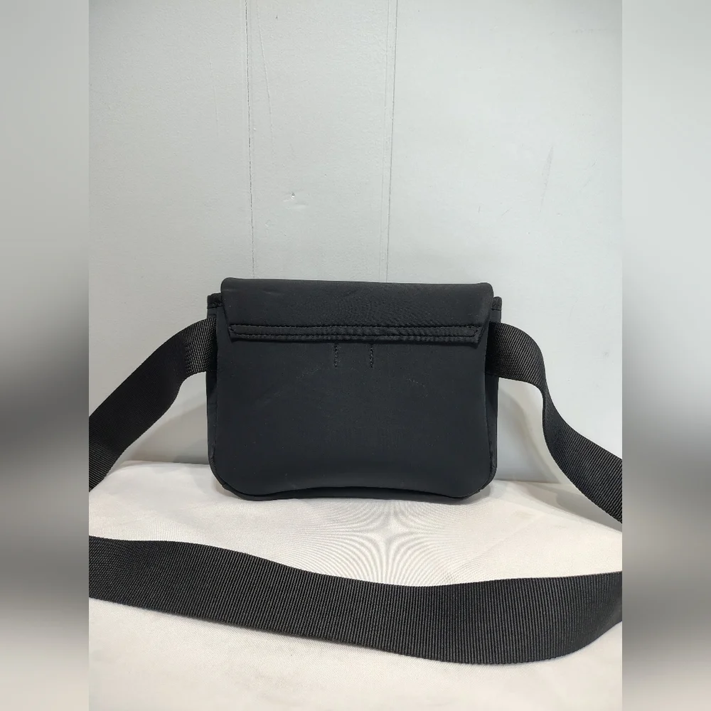 Athleta‎ Diem Belt Bag Black Fanny Pack Crossbody Small